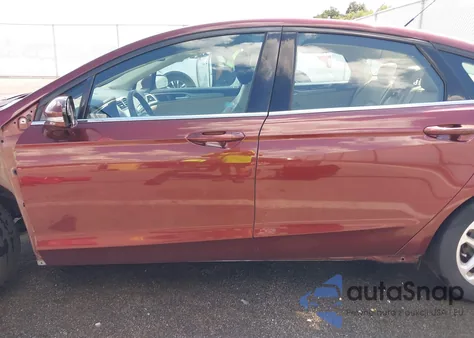 2015 Ford Fusion Se z USA, uszkodzony, nr VIN 3FA6P0H73FR198420